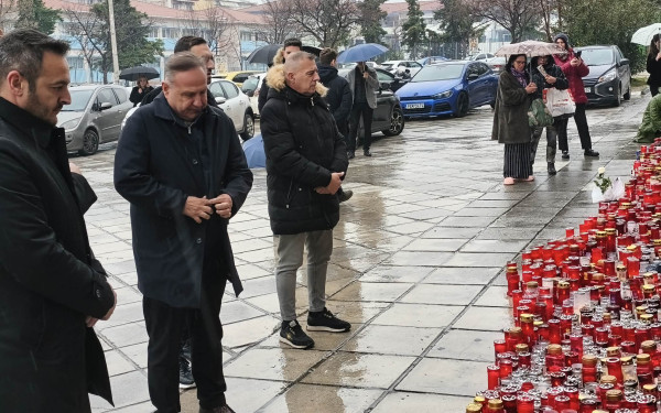 Στην Τούμπα ο Αγγελούδης: «Ας είναι η τελευταία φορά που φίλαθλοι δίνουν το αίμα τους στην άσφαλτο»