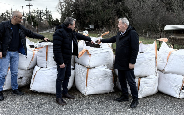Δήμος Πολυγύρου: Δωρεάν διάθεση 7,5 τόνων κόμποστ από τον Καφέ Κάδο