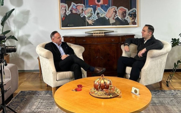 Στέλιος Αγγελούδης: Τα ακούσματα του, η μουσική που ακούει στο δημαρχείο, τα μεγάλα έργα και η Θεσσαλονίκη