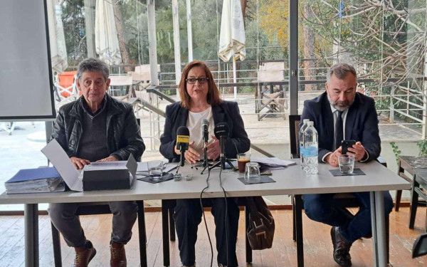 Χρ. Αράπογλου: Αίτημα προς την κυβέρνηση να ακυρώσει το διαγωνισμό για τη Μαρίνα Αρετσούς και προς το Υπερταμείο να προσέλθει σε ντιμπέιτ