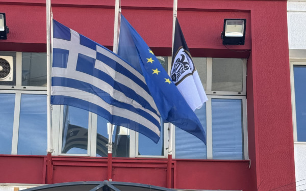 Η Θεσσαλονίκη σε βαρύ πένθος: Μέτωπο συμπαράστασης από τους Δήμους για τον χαμό των επτά φίλων του ΠΑΟΚ