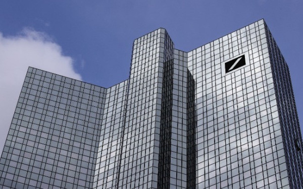 Γερμανία: Έρευνα για ξέπλυμα μαύρου χρήματος στην Deutsche Bank - Αφορά τον Αμπράμοβιτς