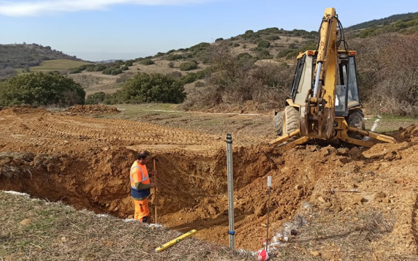 Ωραιόκαστρο: Ανοίγουν δυο νέες γεωτρήσεις για να σταματήσουν να λένε το νερό νεράκι στη Μυγδονία - Μάχη με τον χρόνο για το έργο της ΕΥΑΘ