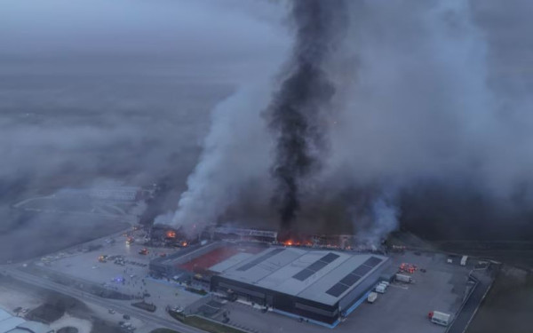 Τρίκαλα: Νεκρές τέσσερις εργαζόμενες από την έκρηξη και φωτιά στην μπισκοτοβιομηχανία «Βιολάντα» - Αγνοείται μία ακόμα (βίντεο)