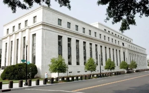 ΗΠΑ: Αμετάβλητα διατήρησε η Fed τα επιτόκια