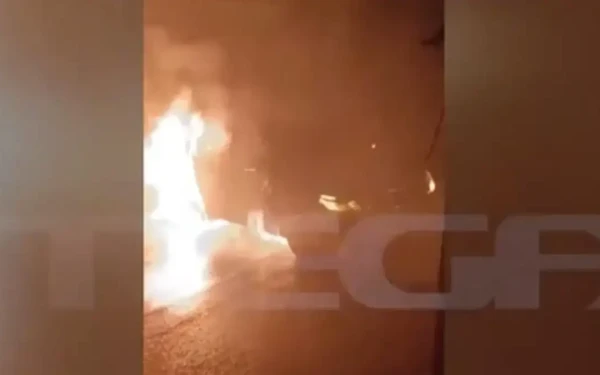 Αττική: Δασκάλα γιόγκα ανατίναζε αυτοκίνητα φίλων και συγγενών για εκδίκηση - Δείτε βίντεο ντοκουμέντο