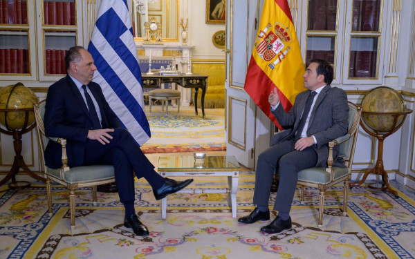 Συνάντηση Γεραπετρίτη - Albares στη Μαδρίτη: Κοινό μέτωπο για τη στρατηγική αυτονομία της Ευρώπης