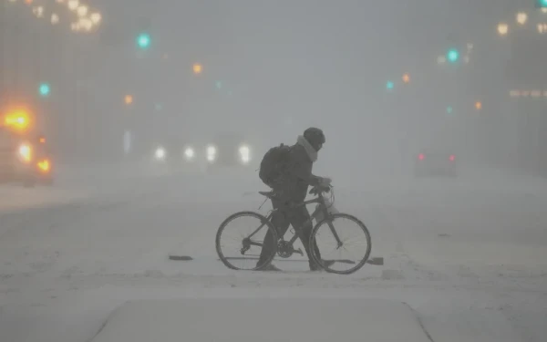 ΗΠΑ-κακοκαιρία: Πάνω από 670.000 νοικοκυριά και καταστήματα χωρίς ηλεκτροδότηση, ακυρώσεις σχεδόν 10.000 πτήσεων