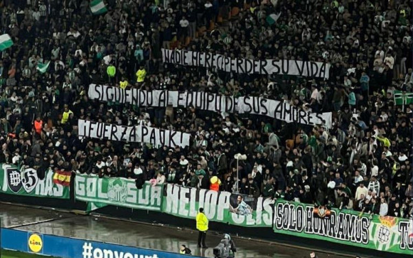 Οπαδικές μετακινήσεις: Το αστείρευτο πάθος για την ομάδα και η «σκοτεινή πλευρά» του ταξιδιού (βίντεο)