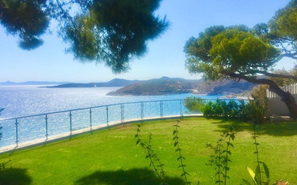 Γιατί τα πολυτελή ακίνητα «κολλάνε» στην αγορά - Τα λάθη που κοστίζουν την πώληση