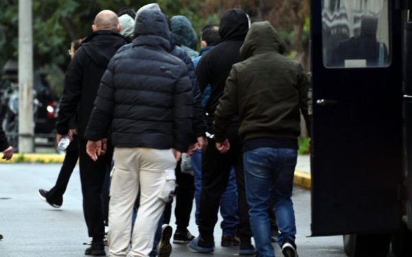 Δύο προφυλακίσεις για το κύκλωμα λαθραίων τσιγάρων - Αύριο απολογούνται οι φερόμενοι ως αρχηγοί της εγκληματικής ομάδας