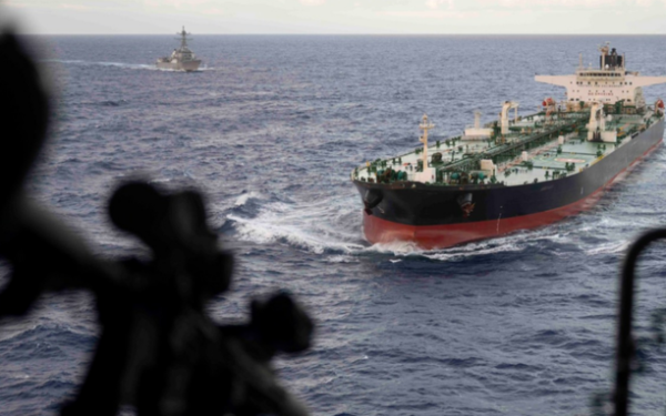 Οι ΗΠΑ κατέλαβαν δεξαμενόπλοιο που μετέφερε 700.000 βαρέλια πετρελαίου από τη Βενεζουέλα προς την Κίνα (βίντεο)