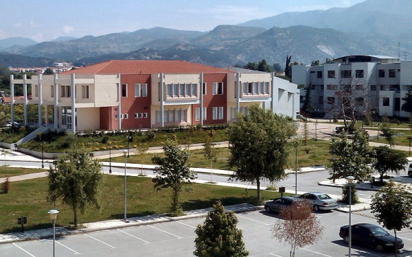 Σίνδος: Άνοιξε ο δρόμος για την ανάπλαση που αλλάζει την πόλη και θα συνδέσει το  Διεθνές πανεπιστήμιο με το σιδηροδρομικό σταθμό