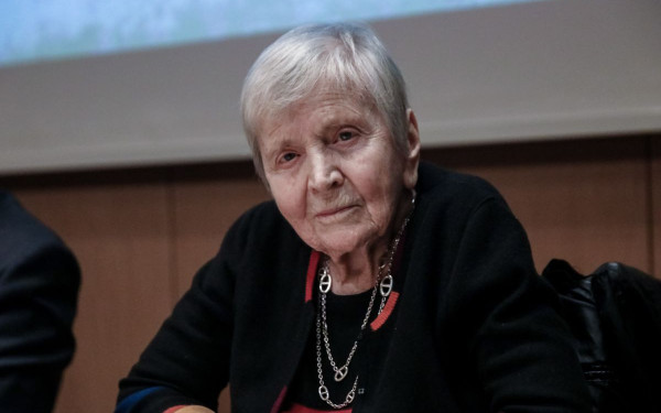 Σήμερα στη Μητρόπολη Αθηνών το τελευταίο αντίο στη σπουδαία Ελένη Γλύκατζη Αρβελέρ - Σε λαϊκό προσκύνημα η σορός της