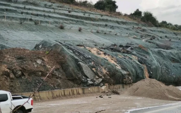 Ιόνια Οδός: «Φρένο» στην κυκλοφορία προς Αντίρριο για 3 μήνες λόγω κατολισθήσεων