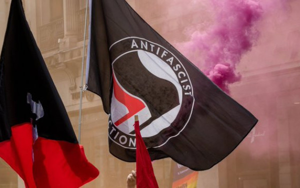 Λιόν: 23χρονος εγκεφαλικά νεκρός μετά από άγριες συγκρούσεις διαδηλωτών (βίντεο)