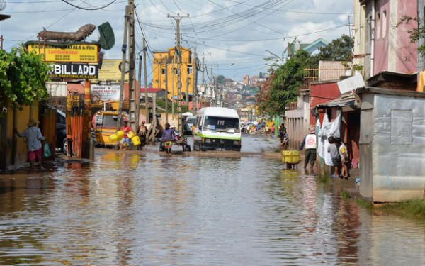 Βιβλική καταστροφή στη Μαδαγασκάρη: Τουλάχιστον 31 νεκροί από το πέρασμα του κυκλώνα Gezani (βίντεο)