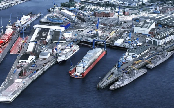 Για δολιοφθορές σε πέντε πολεμικά πλοία της Γερμανίας κατηγορείται ο 55χρονος από την Κομοτηνή που συνελήφθη μαζί με ένα Ρουμάνο