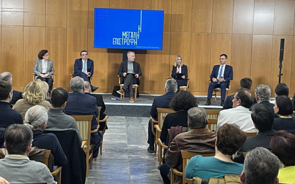 Τι ειπώθηκε και ποιες ήταν οι παρουσίες στη βιβλιοπαρουσίαση του Αλέξη Πατέλη στο δημαρχείο