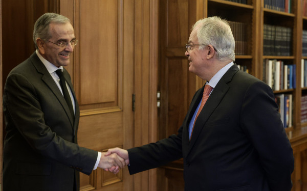 Συνάντηση Τασούλα - Σαμαρά στο Προεδρικό Μέγαρο