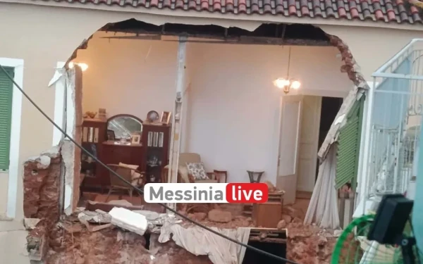 Μεσσήνη: Κατέρρευσε ολόκληρη η πρόσοψη σπιτιού λόγω της κακοκαιρίας
