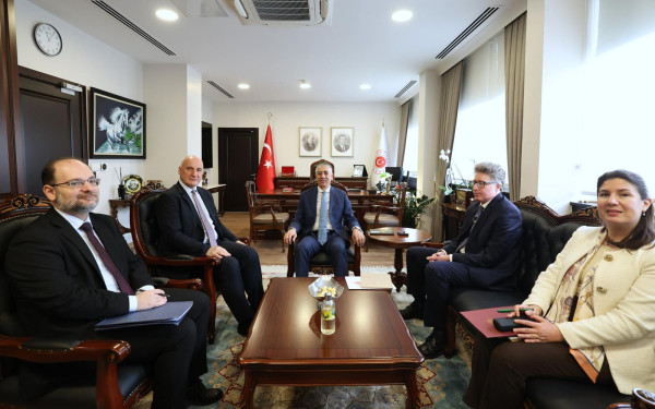 Σε συνάντηση με τον Τούρκο υφυπουργό εξωτερικών ο Έλληνας πρέσβης στην Άγκυρα