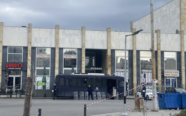 Θεσσαλονίκη: Τέσσερις προσαγωγές πριν ξεκινήσει το μεγάλο συλλαλητήριο για την τραγωδία των Τεμπών