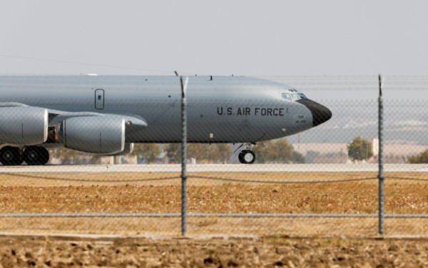 Ισπανικό «μπλόκο» στις ΗΠΑ για τις επιθέσεις στο Ιράν – Μαζική αποχώρηση αμερικανικών αεροσκαφών από τις βάσεις Ρότα και Μορόν