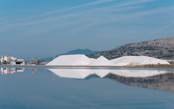 Ελληνικές Αλυκές: 9 επιχειρήσεις και κοινοπραξίες θέλουν το 51% της δημόσιας κερδοφόρου εταιρείας
