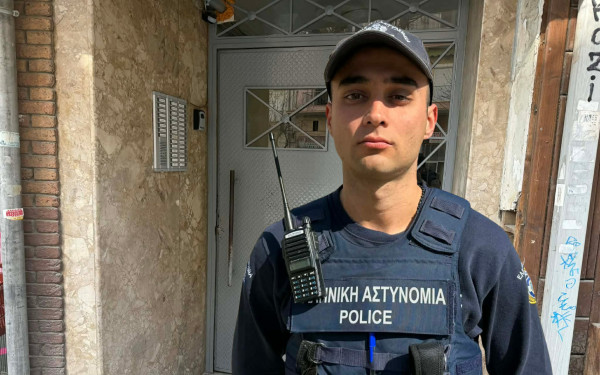 Θεσσαλονίκη: «Είχε αίματα παντού, θα ήταν αργά αν φτάναμε 1 λεπτό αργότερα» - Σοκάρει ο αστυνομικός που έσωσε την 38χρονη από τα χέρια του συντρόφου της