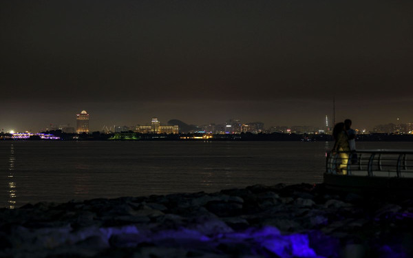 Μέση Ανατολή: Τουλάχιστον 2 νεκροί σε χώρες του Κόλπου από τα «αντίποινα» του Ιράν