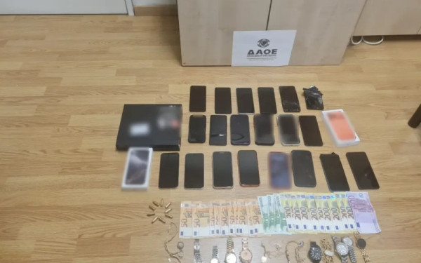 Ζεφύρι: Έξι συλλήψεις Ρομά για απάτες με το πρόσχημα «υπαλλήλου του ΔΕΔΔΗΕ» - Πάνω από 280.000 ευρώ η λεία τους