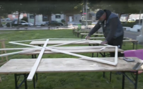 Περαία: Γιγαντιαίος χαρταετός τριών μέτρων «σηκώνει» τις ευχές των παιδιών