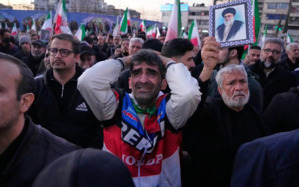 Δραματική κλιμάκωση στη Μέση Ανατολή: Nεκρή η σύζυγος του Χαμενεΐ μετά τα αμερικανικά πλήγματα