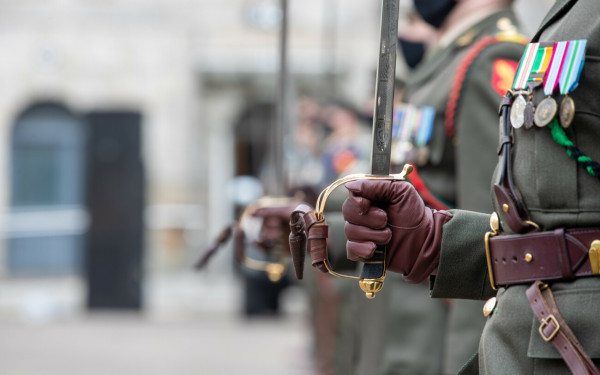 Ιστορική στροφή για την Ιρλανδία: Στέλνει ακολούθους Άμυνας σε Λονδίνο, Παρίσι και Ουάσινγκτον