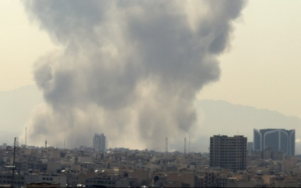 Ισραήλ και ΗΠΑ «χτύπησαν» το Ιράν - Στόχοι Χαμενεΐ και Πεζεσκιάν - Αμερικανικές βάσεις «στοχοποιεί» η Τεχεράνη (Διαρκής ενημέρωση & βίντεο)