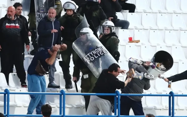 Στη φυλακή ο πρόεδρος του Ιωνικού και δυο οπαδοί της ομάδας για τα επεισόδια στο Κηφισιά - ΟΦΗ