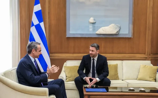 Ανδρουλάκης μετά τη συνάντηση με Μητσοτάκη: «Προτεραιότητα η προστασία του Κυπριακού Ελληνισμού και ο σεβασμός του διεθνούς δικαίου»