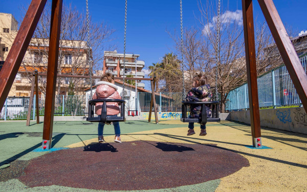 Θεσσαλονίκη: Παραδόθηκαν προς χρήση δύο νέες παιδικές χαρές στην Ε' Δημοτική Κοινότητα