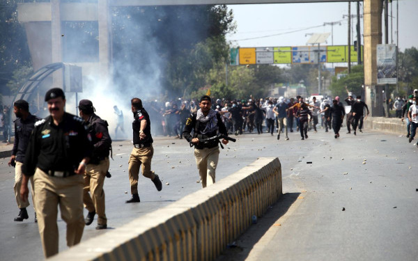 Πακιστάν: 25 νεκροί σε διαδηλώσεις υπέρ του Ιράν