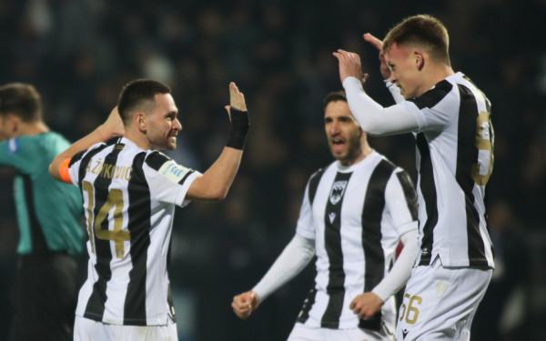 ΠΑΟΚ: Ένα όμορφο απόγευμα στην Τούμπα (βίντεο)