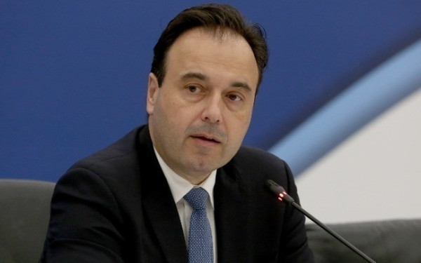 Το 2011 η τελευταία υπογραφή του Παπαστεργίου στο εργοστάσιο της «Βιολάντα» (βίντεο)