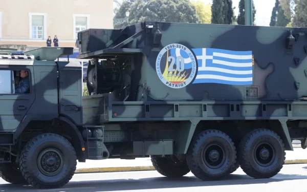 Αντιαεροπορική «ασπίδα» στην Κάρπαθο: Έφτασαν οι πύραυλοι Patriot (βίντεο)