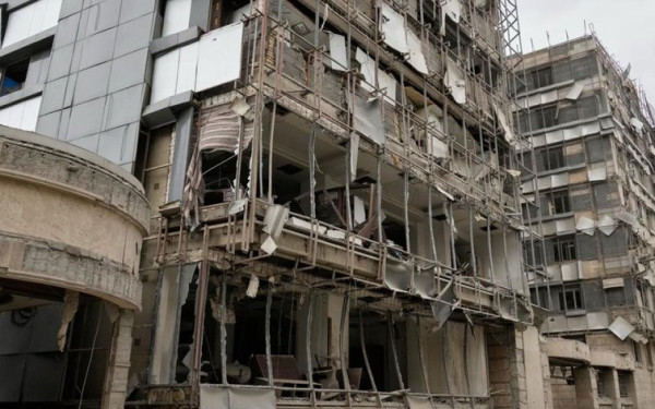 Στόχος ξανά η Τεχεράνη: Εκρήξεις στο κέντρο της πόλης (βίντεο)