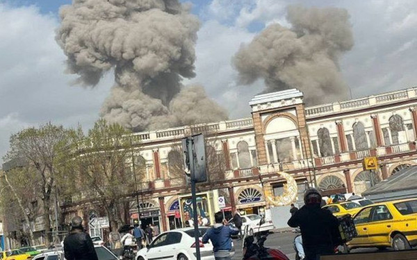 Αναφορές ιρανικών μέσων για εκρήξεις στην Τεχεράνη (βίντεο)