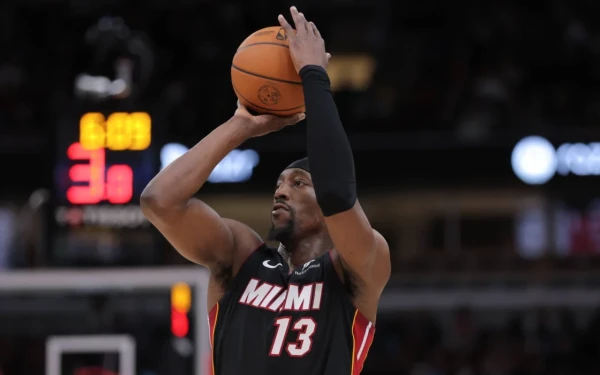 ΝΒΑ: Ο τρομερός Αντεμπάγιο πέτυχε 83 πόντους και έγραψε ιστορία (βίντεο)