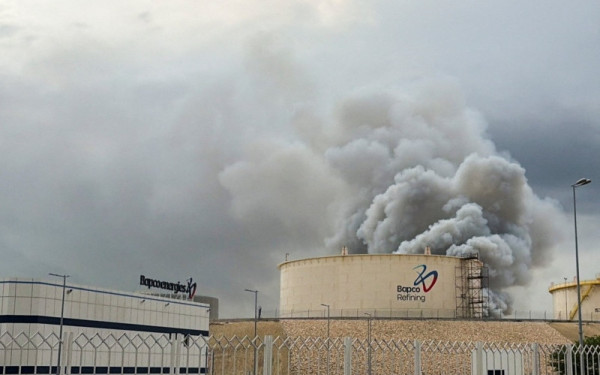 Το Ιράν χτύπησε πετρελαϊκή εγκατάσταση στο Μπαχρέιν: Ξέσπασε πυρκαγιά στο διυλιστήριο - Σε καθεστώς ανωτέρας βίας η κρατική πετρελαϊκή εταιρεία Babco (βίντεο)