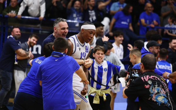 Μπάσκετ: Ο εκπληκτικός Ηρακλής επέστρεψε από το -21 και ταπείνωσε τον Παναθηναϊκό στο «καυτό» Ιβανώφειο (βίντεο)