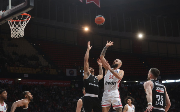 Μπάσκετ: Κατοστάρα του Ολυμπιακού στον ΠΑΟΚ (βίντεο)