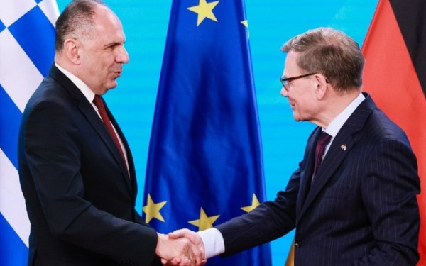 Συναντηση Γεραπετρίτη – Βάντεφουλ: Ελλάδα και Γερμανία ενώνουν δυνάμεις για ελεύθερη ναυσιπλοΐα στον Κόλπο